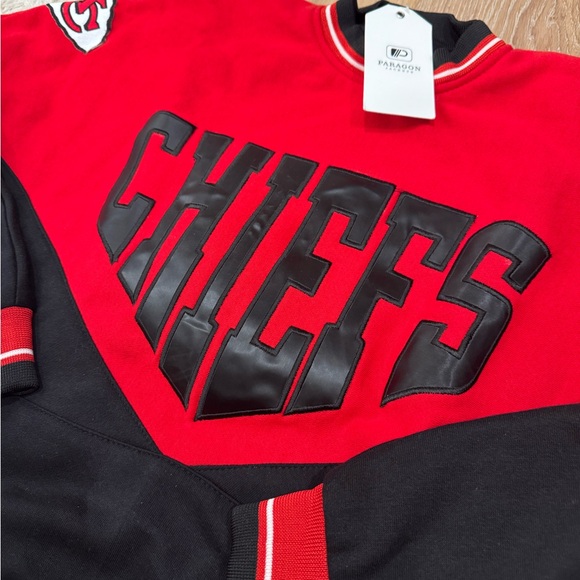 ❌SOLD VINTAGE STYLE KANSAS CITY CHIEFS SWEATSHIRT - Picture 2 of 8